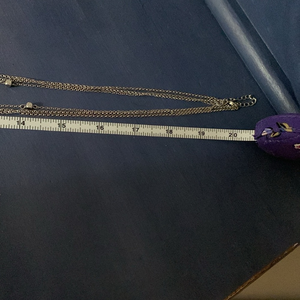 Paparazzi 40 inches silver and red necklace. Never worn. - Picture 4 of 5